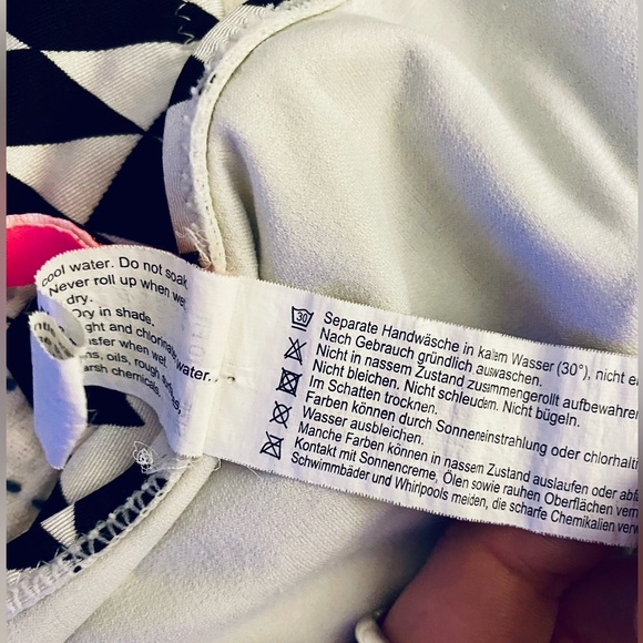 Seafolly youth size 10 black & white bikini like new!! - Picture 11 of 11